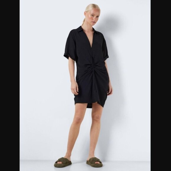 Noisy may Dresses & Skirts - Noisy May Ellen Short Ruched Dress Black M